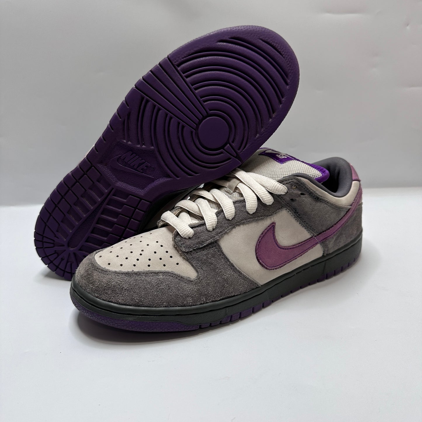 Nike SB Dunk Low Purple Pigeon (2006)