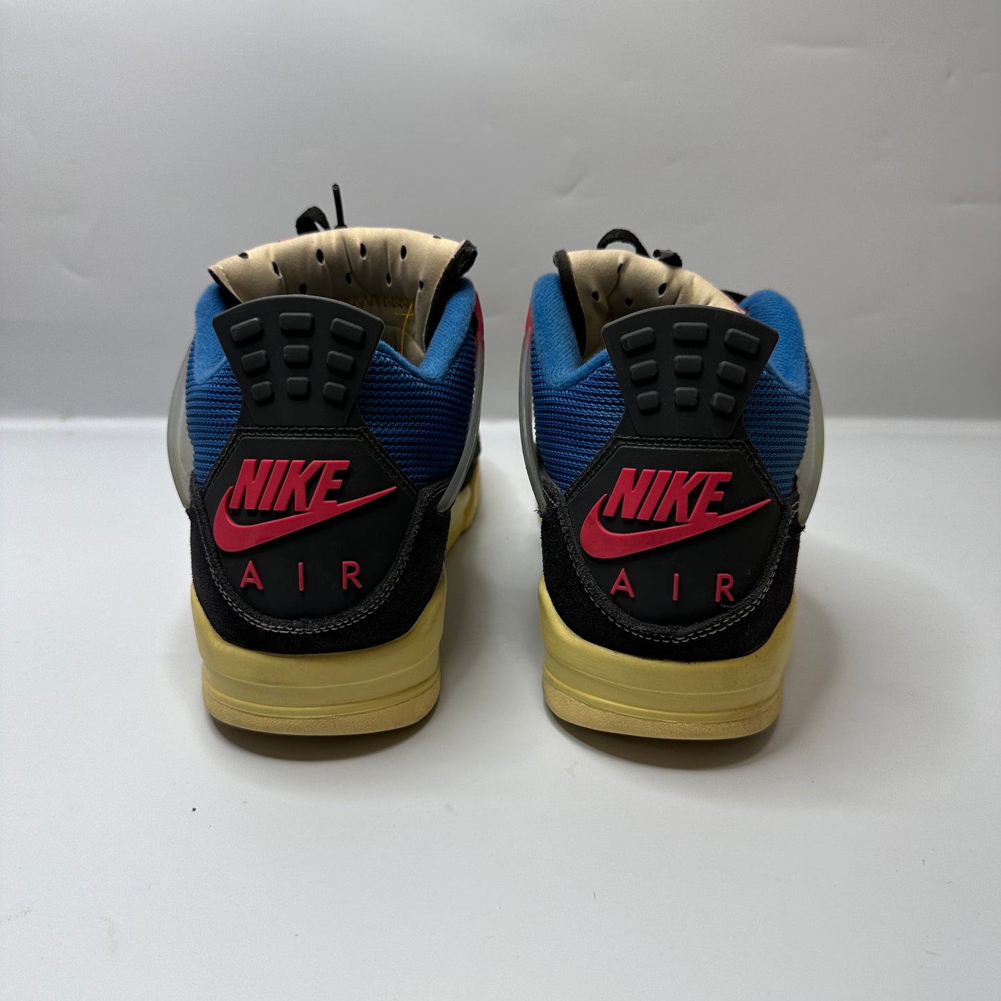 Jordan 4 x Union LA Off Noir