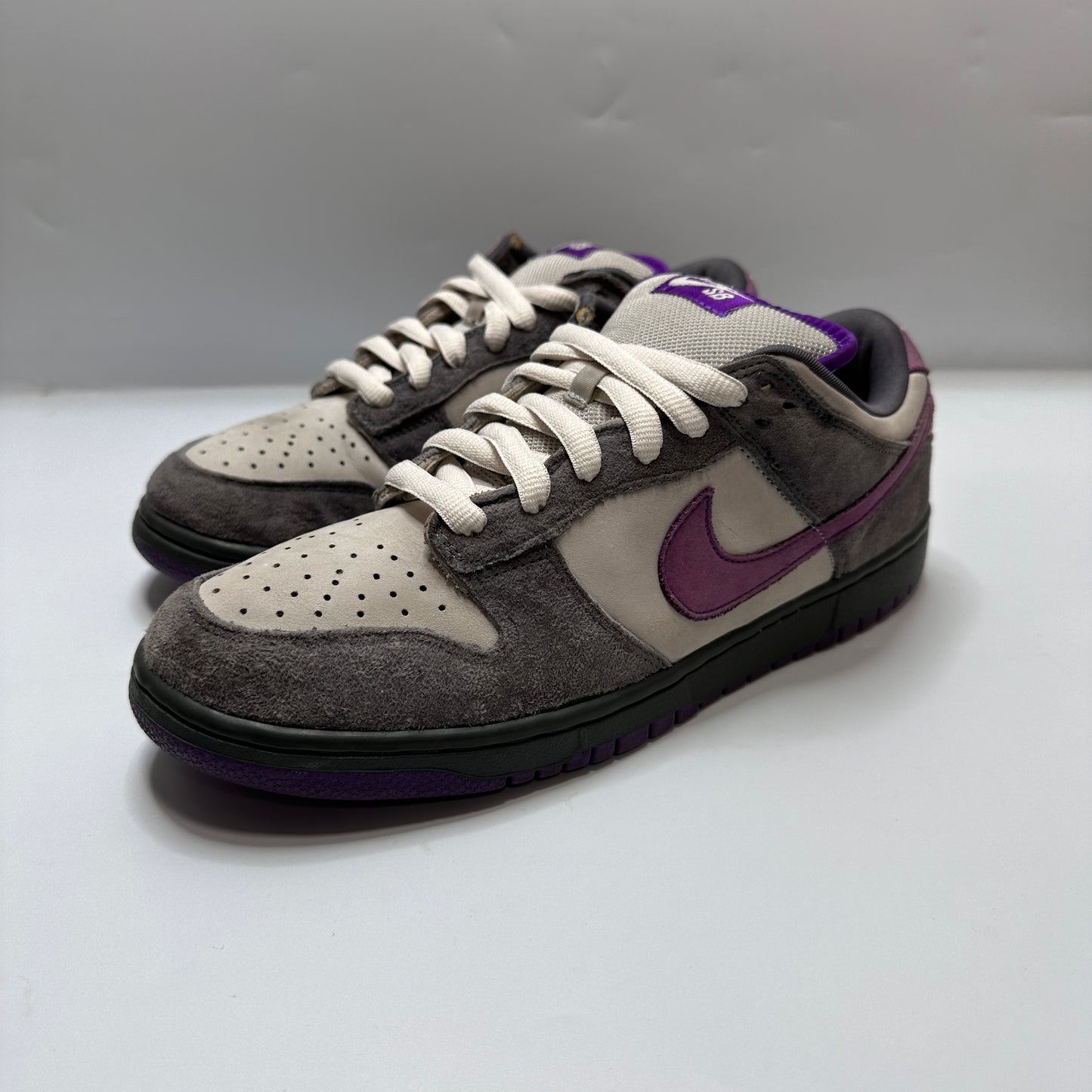 Nike SB Dunk Low Purple Pigeon (2006)