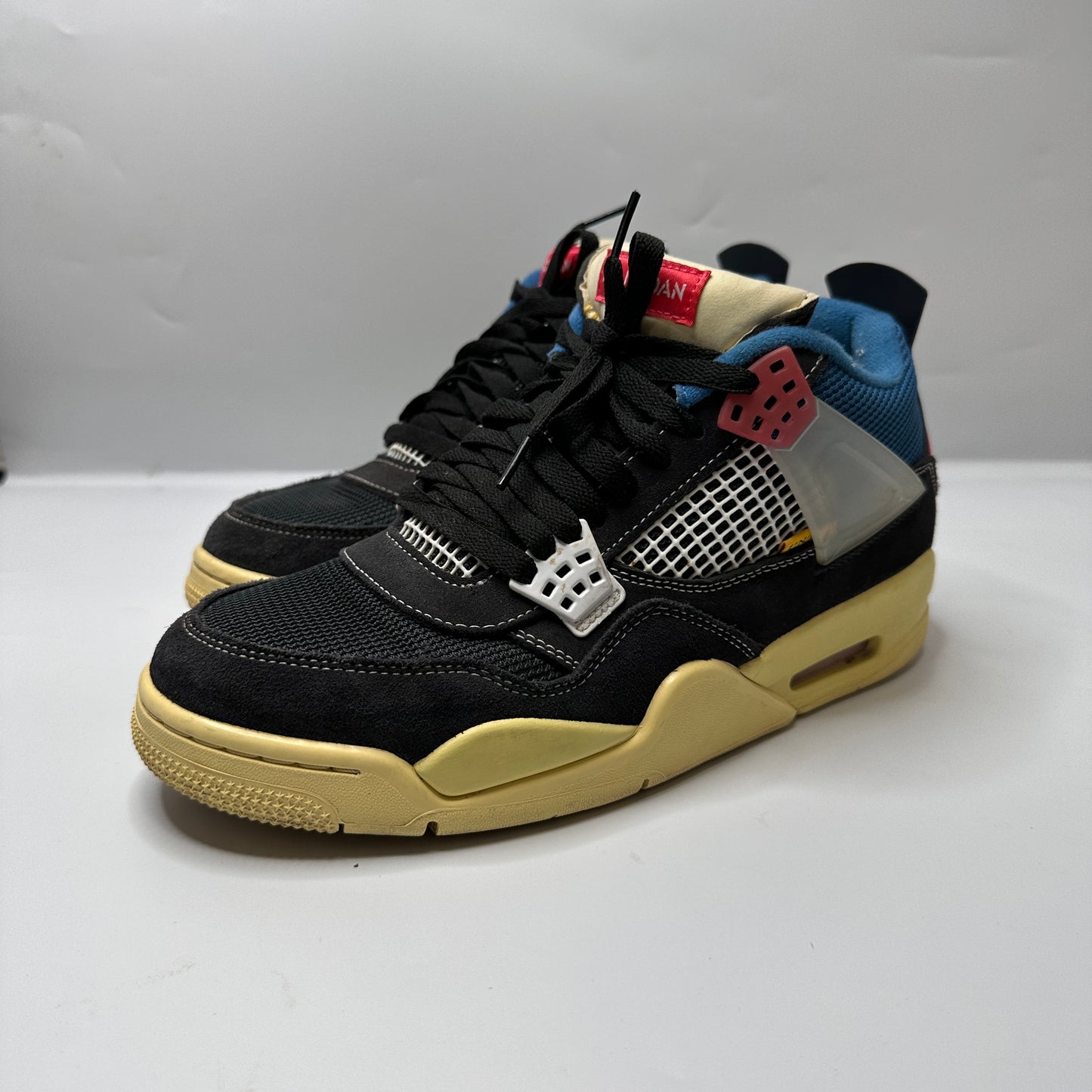 Jordan 4 x Union LA Off Noir