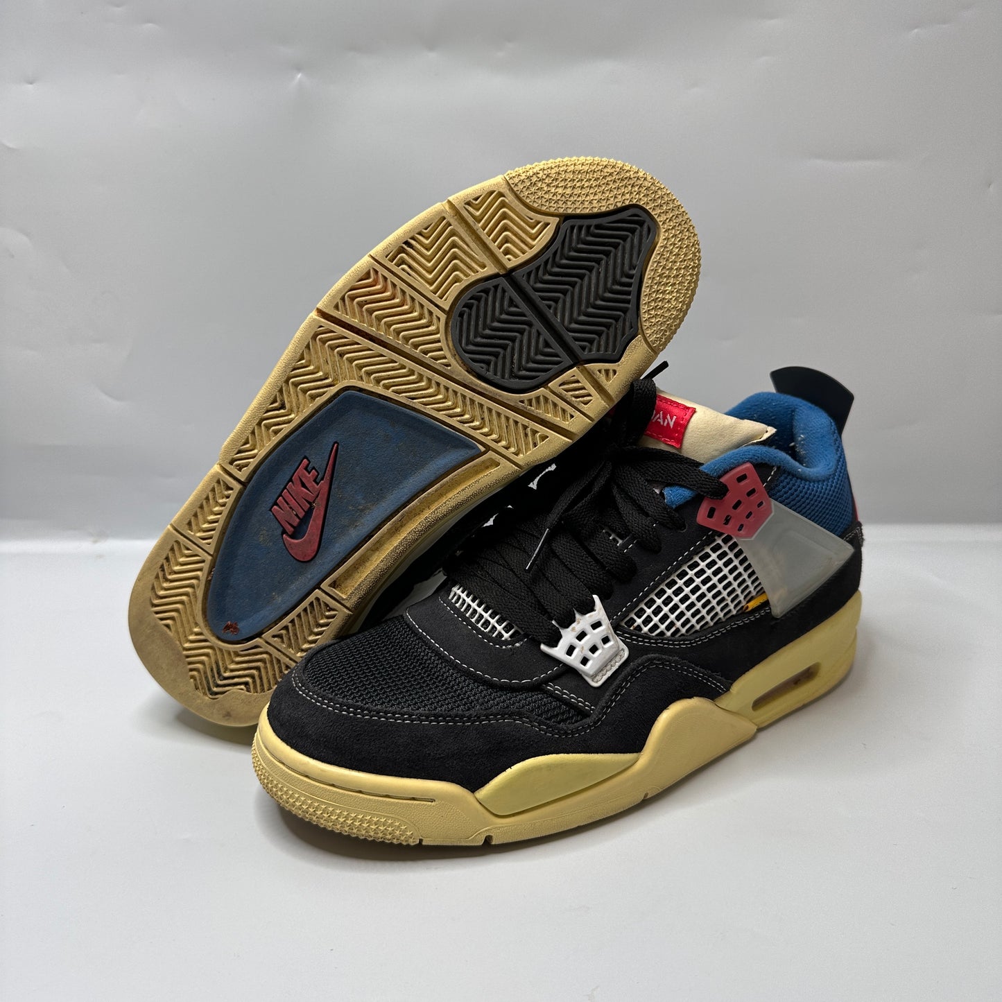 Jordan 4 x Union LA Off Noir