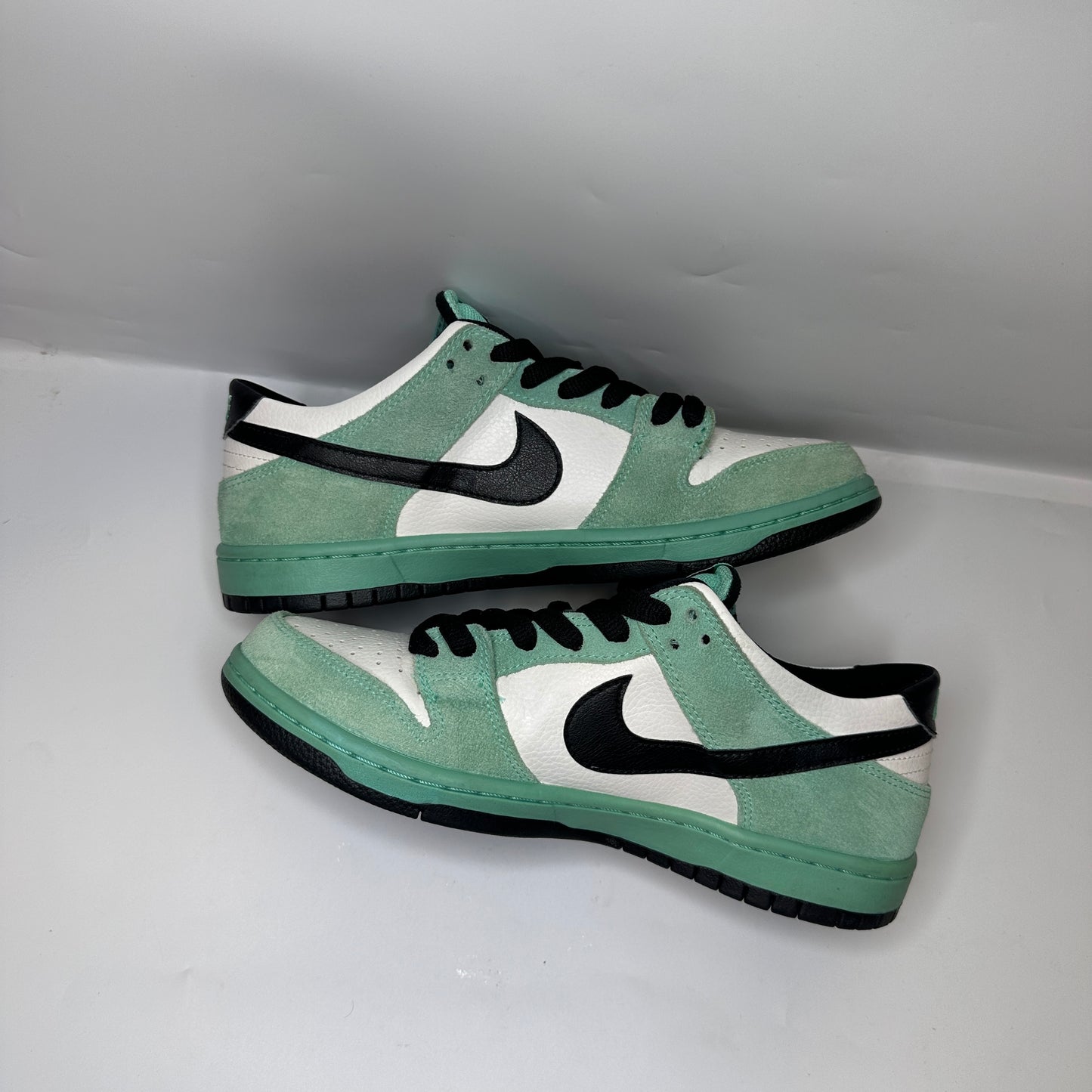 Nike SB Dunk Low Sea Crystal (2016)