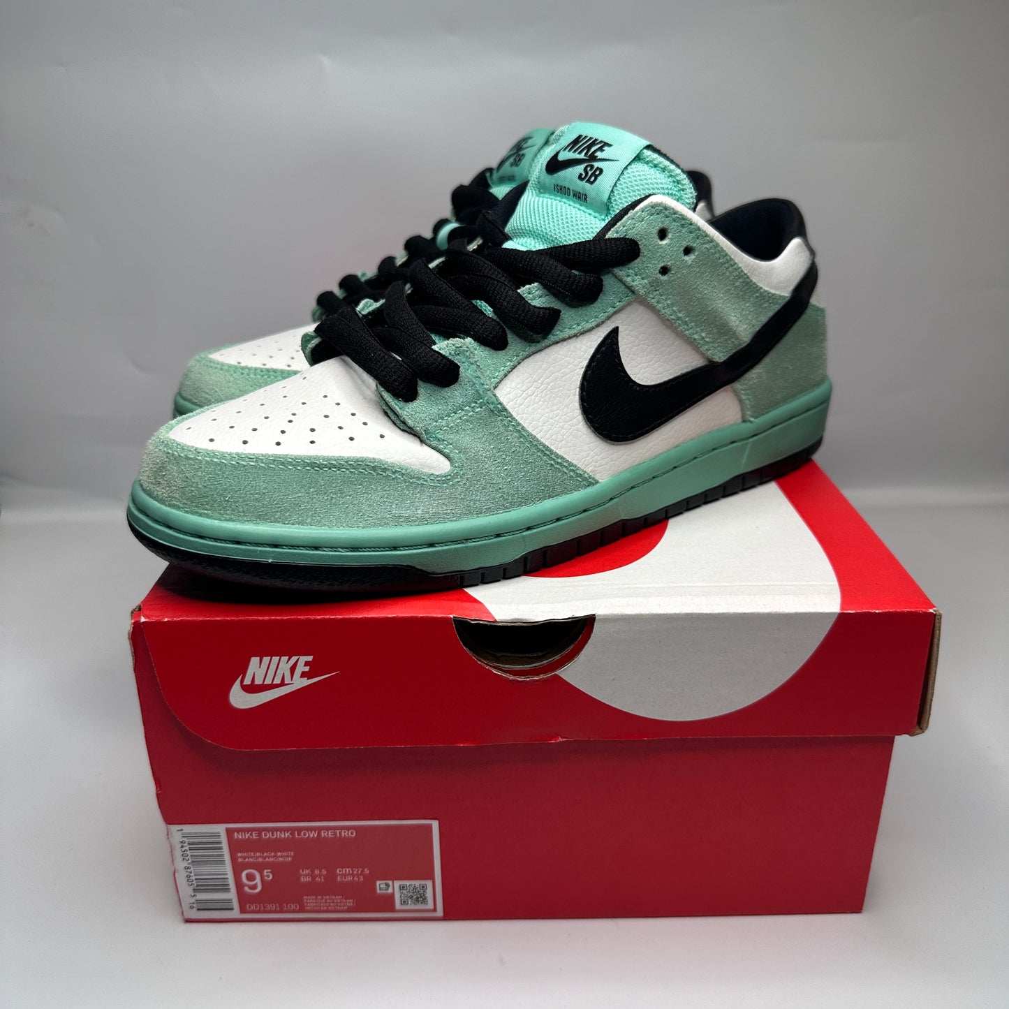 Nike SB Dunk Low Sea Crystal (2016)