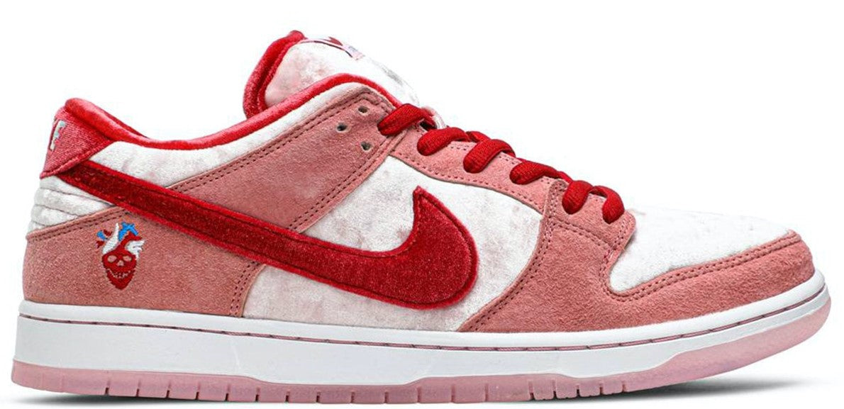 Nike SB Dunk Low Strangelove