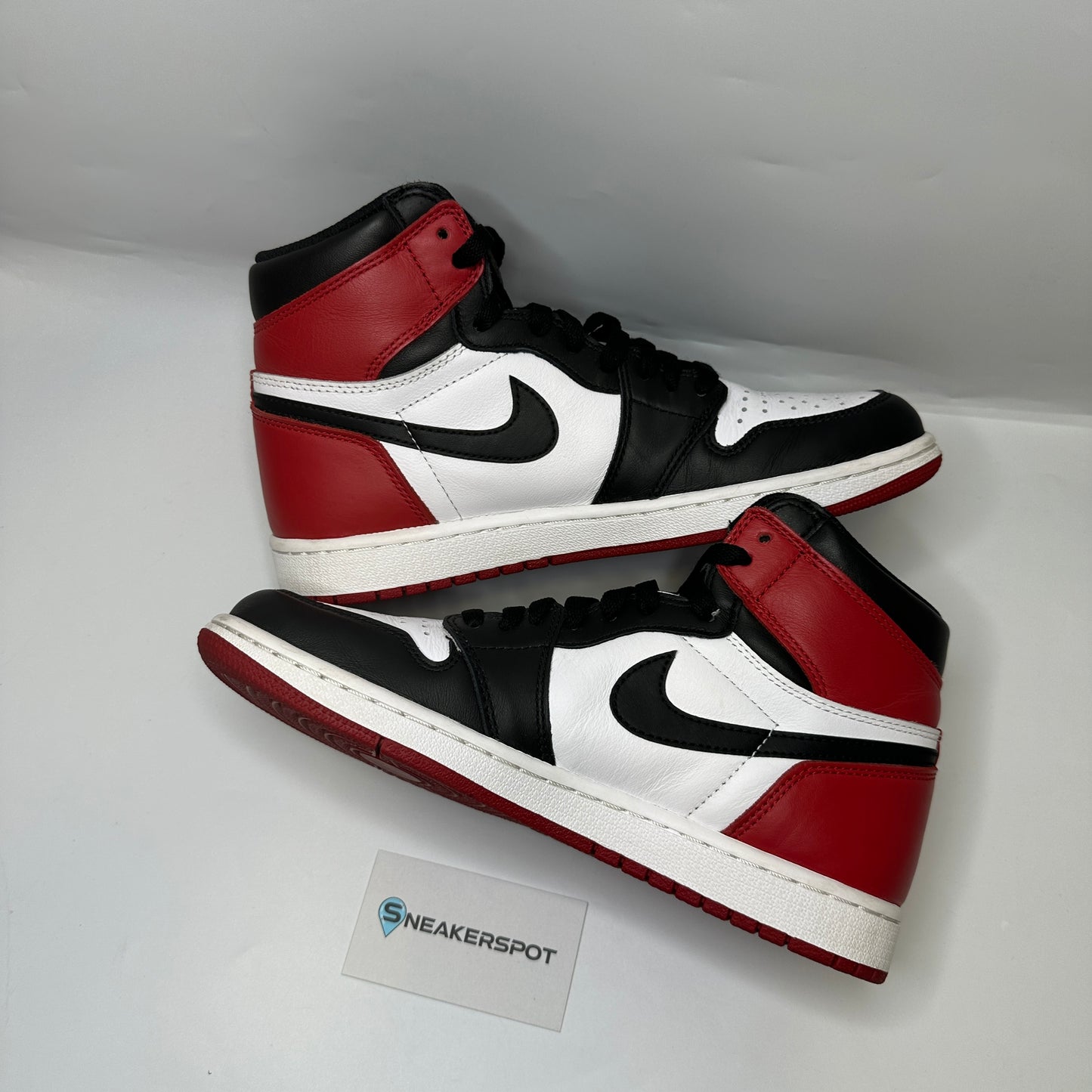 Jordan 1 High Black Toe (2016)