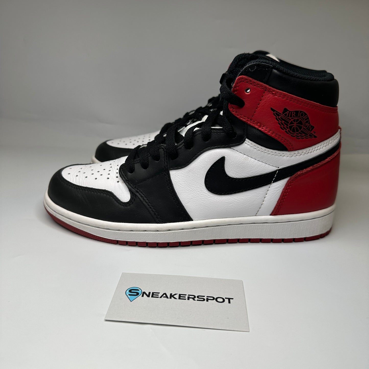 Jordan 1 High Black Toe (2016)