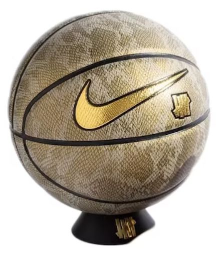 x Nike Kobe Bryant "Hall of Fame" Metallic Gold Snake Baske – SNEAKERSPOT